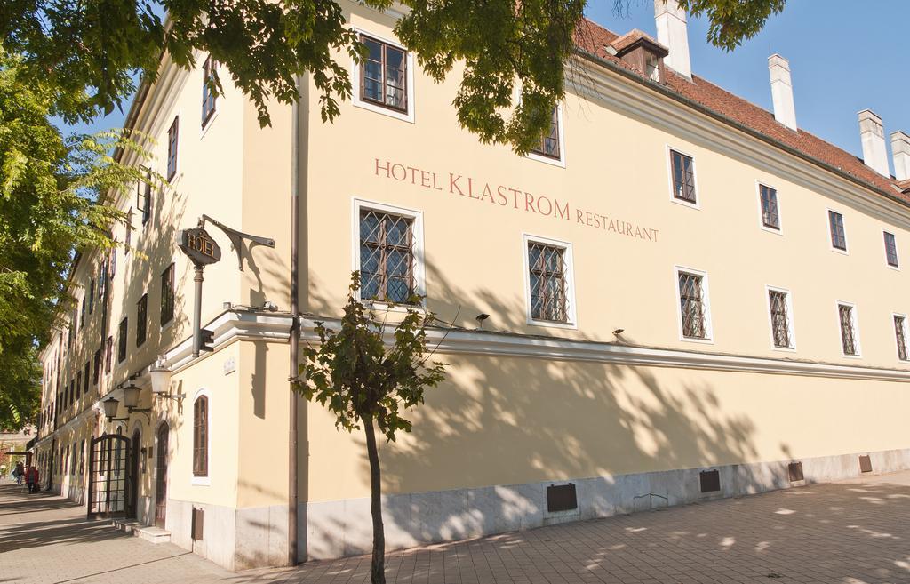 Hotel Klastrom Győr Exterior foto