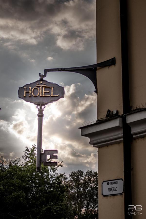 Hotel Klastrom Győr Exterior foto